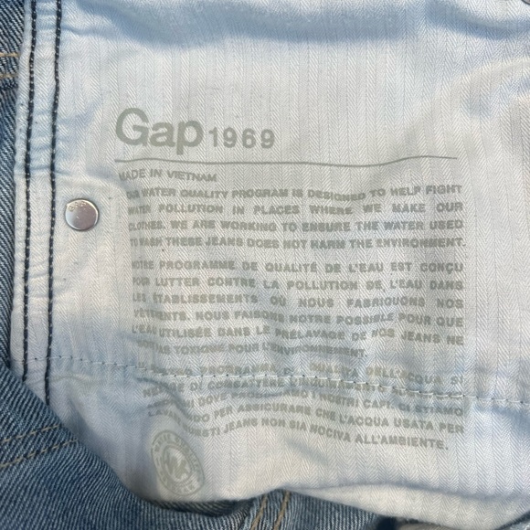 Classic Blue Denim Rolled-Hem Women's Shorts - Picture 5 of 6